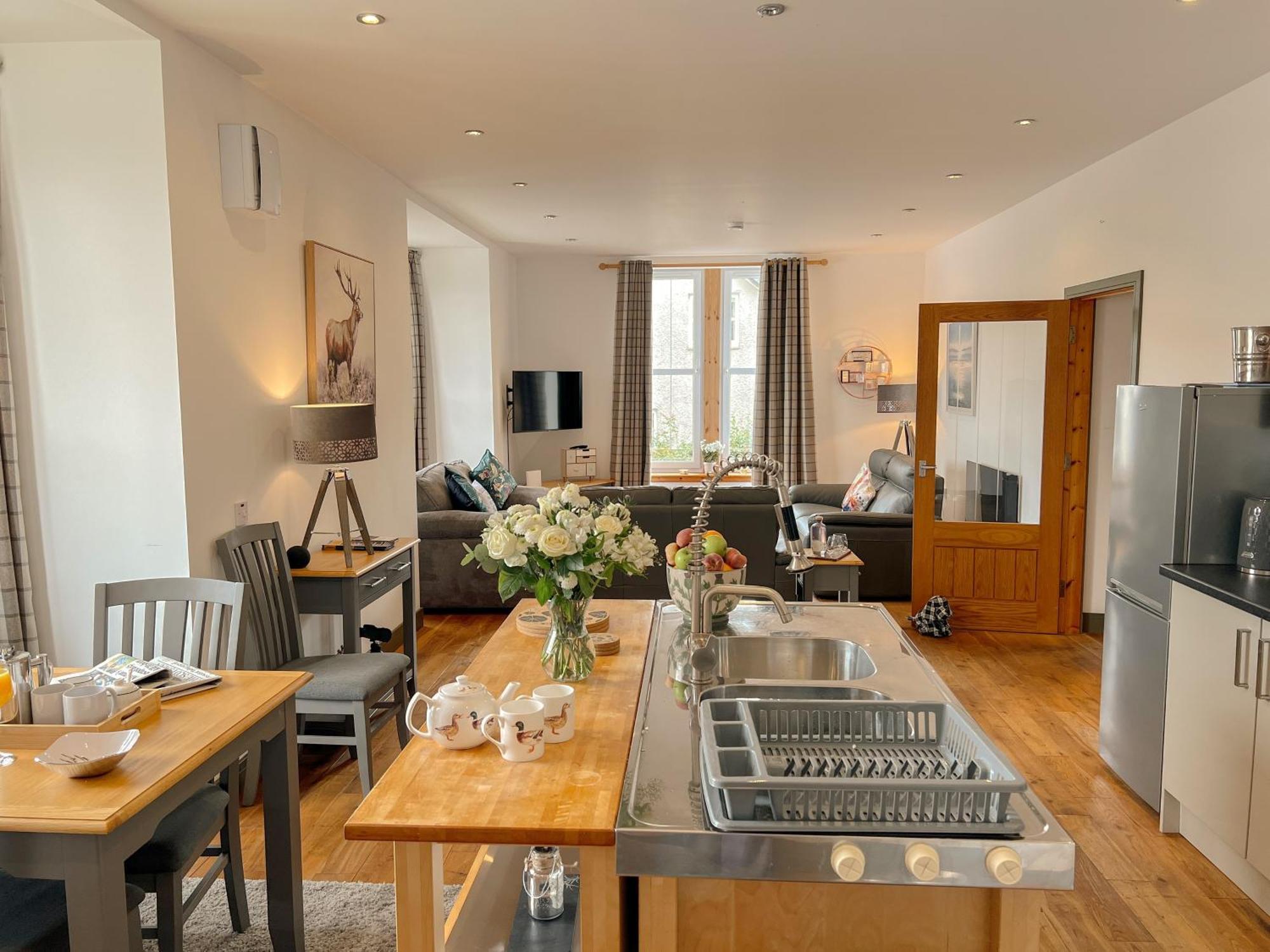 Loch Ness Gatehouse Apartments 포트오거스타 외부 사진