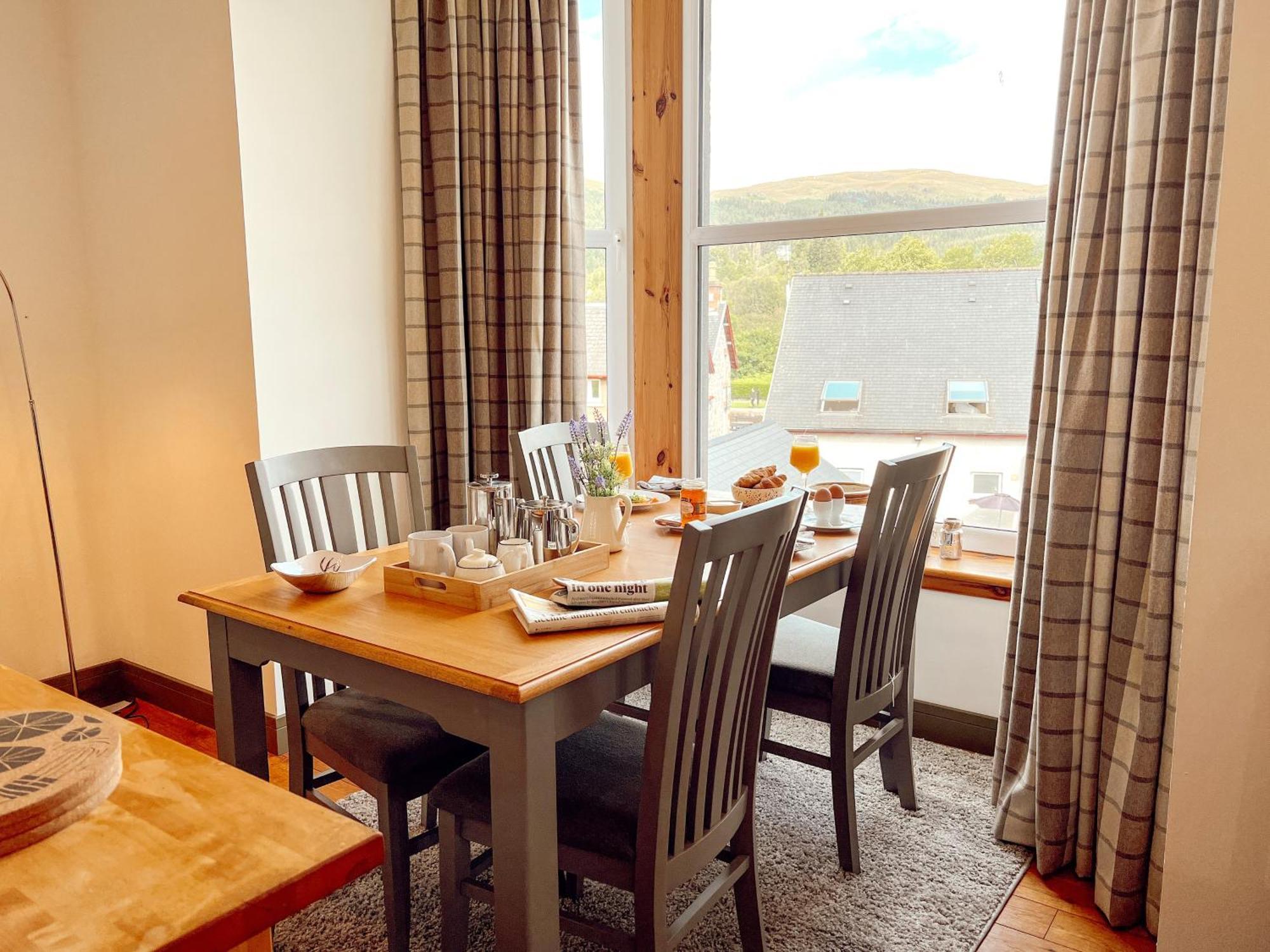 Loch Ness Gatehouse Apartments 포트오거스타 외부 사진
